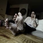 HFW - Bold Barefoot MILF Soles On Display – barefoot clip preview