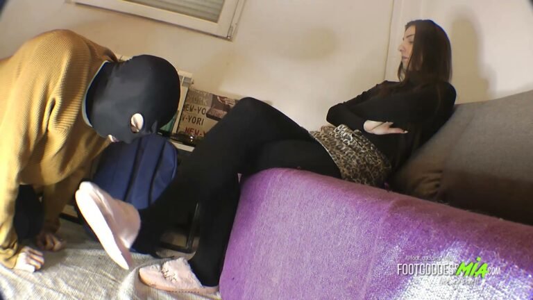 Bullying my house slave with smelly pink slippers (custom by Ferguson) – foot smelling clip preview with Goddess Mia