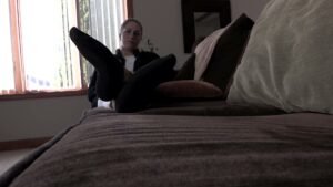 HFW - Goddess Emma Shows Off Huge Soles HFW - Goddess Emma Shows Off Huge Soles – barefoot clip preview with Emma