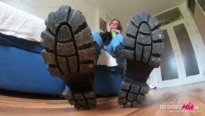 I don't want to see this dirt on my soles - FULL (English Language) I don't want to see this dirt on my soles - FULL (English Language) – socks clip preview with Goddess Mia