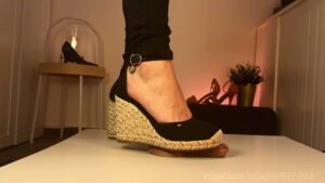Shoejob clips